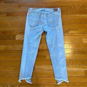 American Eagle Outfitters Light Blue Cropped Jeans